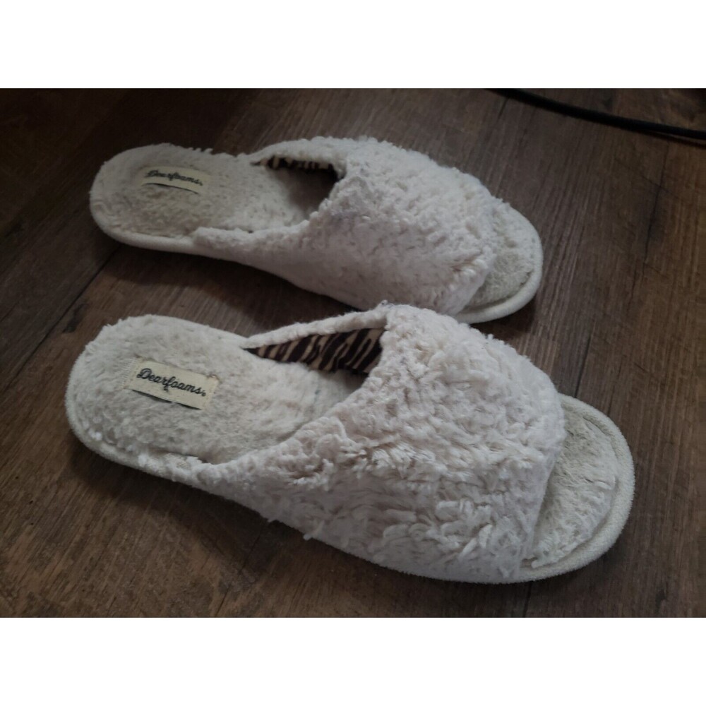 Womens Dearfoam L 9-10 White Fuzzy Slippers